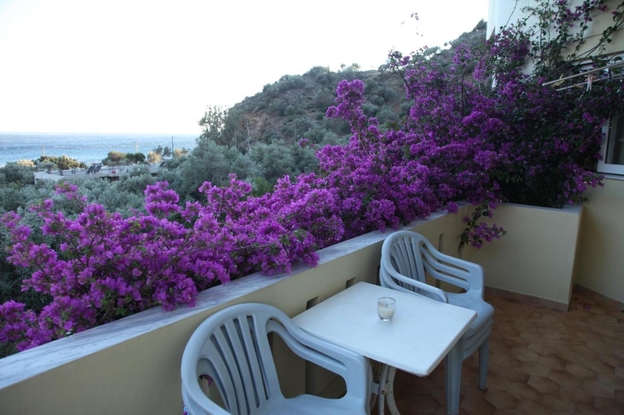 Sunrise Hotel & Apartments Rodhákinon Dış mekan fotoğraf