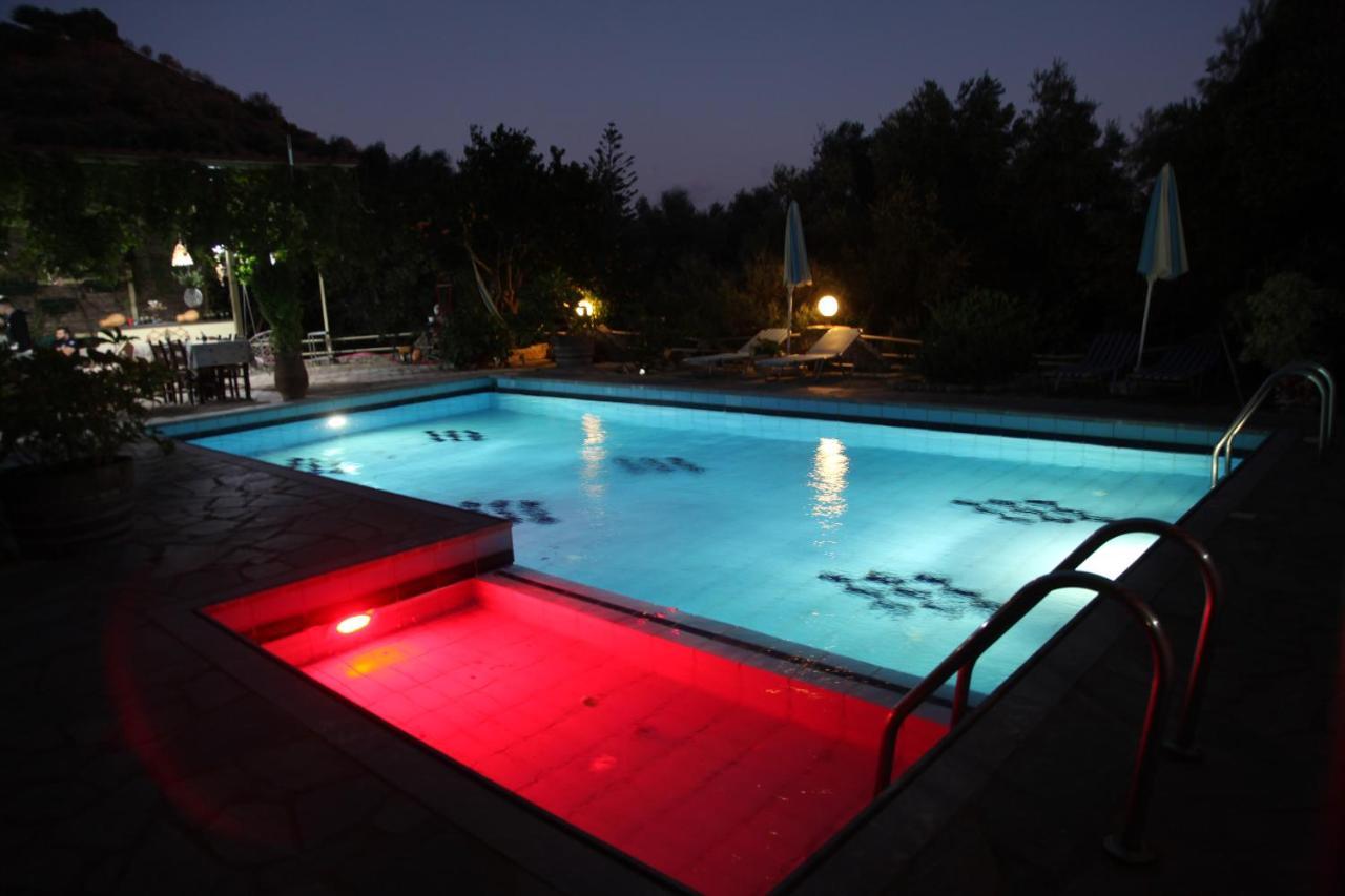 Sunrise Hotel & Apartments Rodhákinon Dış mekan fotoğraf